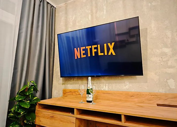 Axiom - Zenith Ii - Netflix, Hbo, Champagne Appartement Košice