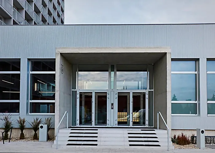 Axiom - Zenith Ii - Netflix, Hbo, Champagne Appartement Košice